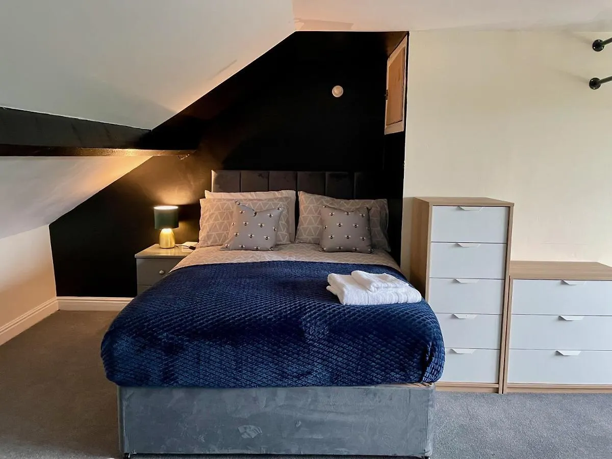 Kimberworth House, 4 Bedrooms, Wifi, Close To M1, Longer Stay, Free Parking Rotherham Egyesült Királyság