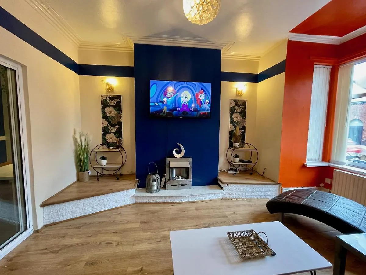 Kimberworth House, 4 Bedrooms, Wifi, Close To M1, Longer Stay, Free Parking Rotherham Egyesült Királyság