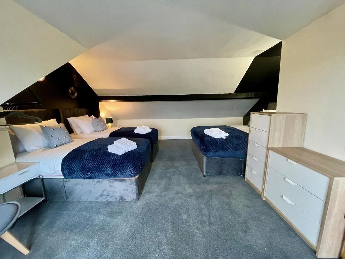 Kimberworth House, 4 Bedrooms, Wifi, Close To M1, Longer Stay, Free Parking Rotherham Nyaraló